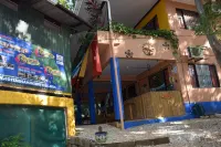 カサ プラ ビダ サーフ ホステル のホテル