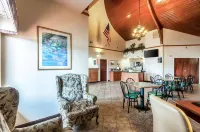 Econo Lodge Inn & Suites Hotel di Middletown