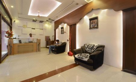 OYO 12221 Hotel M House - Housity