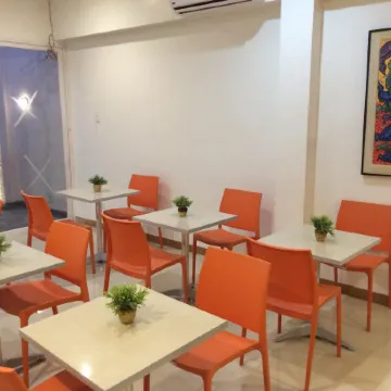 Stone House Hotel Pasay