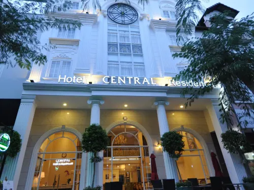 Central Hotel & Residences Swimming Pool - Rooftop Pools
