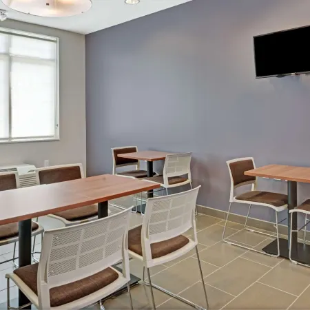 Microtel Inn & Suites by Wyndham Philadelphia Airport Ridley