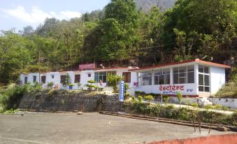 AR Resort - Housity