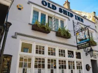 The Old Ship Inn Hotels in Winterbourne Abbas