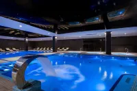 Green Mountain 5* Hotel - Pool