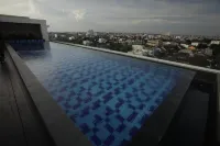 Swiss-Belinn Gajah Mada Medan - Pools