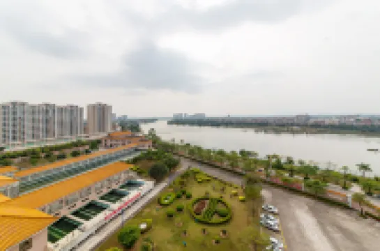 란리 바이허 호텔 (신다청 2로)