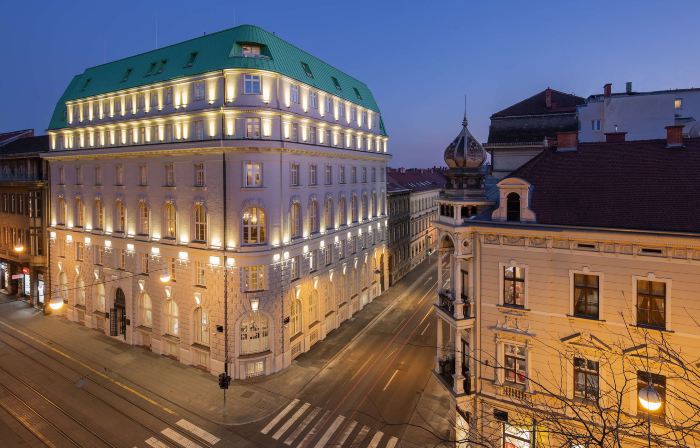 Hotel Capital