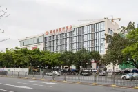 비엔나 호텔(Vienna Hotel) 즈하오 호텔(선전 바오넝청스광장) 신룽강 상업 중심지 주변 호텔