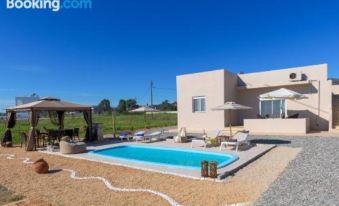Gennadi Serenity House- Beachfront Villa with Pool