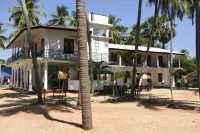 French Garden Resort Hotels near Sri Lanka Institute of Advanced Technological Education - Trincomalee