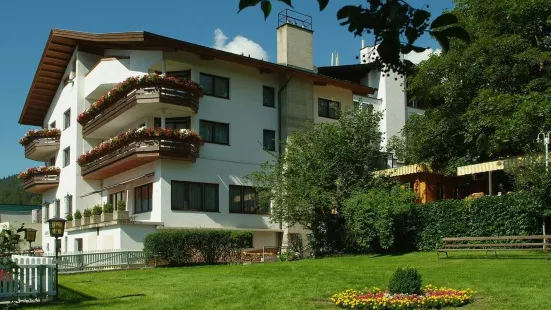 Hotel-Garni Stern - Bed & Breakfast & More