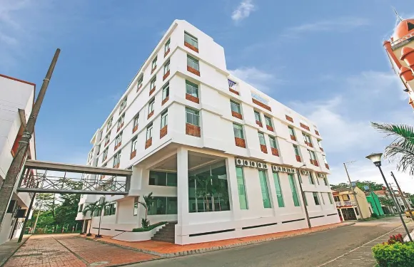 哈卡麗塔瑪克羅尼爾酒店