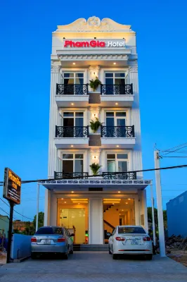 PHAM GIA HOTEL MUI NE Hotels near Sân Bóng Đá Huy Hoàng