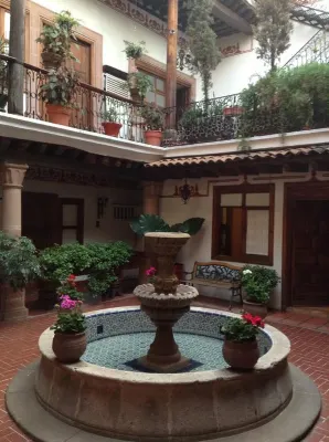 Hotel Los Escudos