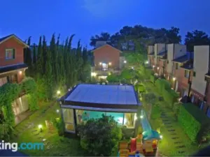Valeria House Rental Suites