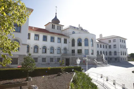 Domus Pacis Fatima Hotel