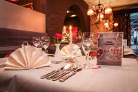 Haller's Posthotel Hotels in Mittelberg