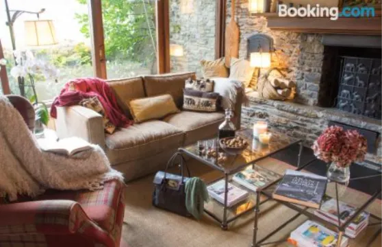 加羅斯奧斯陶酒店