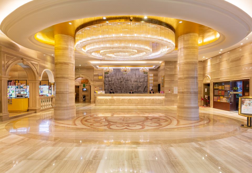 2. 비엔나 호텔..