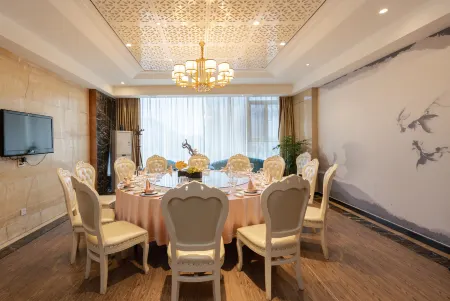 Vienna Hotel (Hangzhou Fuyang YinTai) Отели рядом с достопримечательностью «Hangzhou Polytechnic (Gaoke Road)»