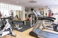 Aparthotel Los Girasoles فنادق في Zaragoza