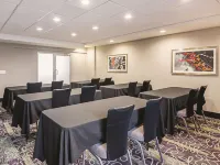 La Quinta Inn & Suites by Wyndham Austin Near the Domain
