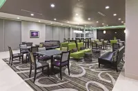 La Quinta Inn & Suites by Wyndham College Station South - Morgenmad