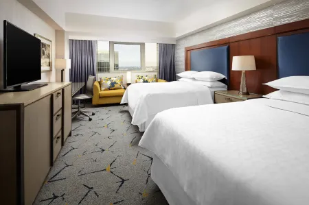 Sheraton Gateway Los Angeles Hotel Отели рядом с достопримечательностью «Университет Лойола Мэримаунт»