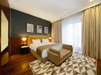 Holiday Inn Moscow Seligerskaya エクスペリメンタニウムサイエンスミュージアム周辺のホテル