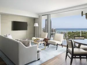The Ritz-Carlton Residences, Waikiki Beach