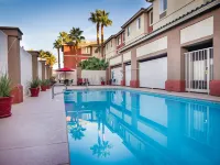 La Quinta Inn & Suites by Wyndham Las Vegas Red Rock Hotels near Durango Hills Golf Course