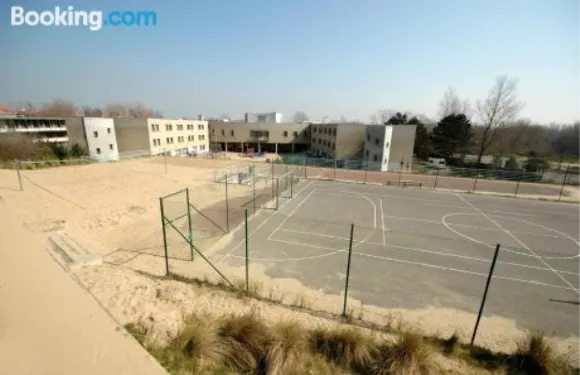 霍格杜茵瓦坎提杜蒙酒店