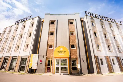 巴黎東羅斯尼林下普瑞米爾經典飯店 Fresque Abeilles附近的飯店