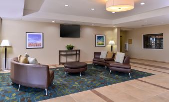 Candlewood Suites Kenedy