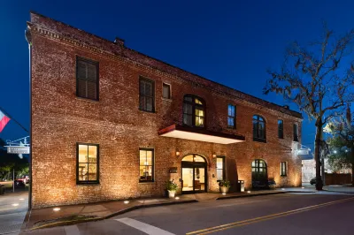 Staybridge Suites Savannah Historic District Hotels in Savannah