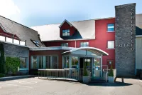 Springfield Hotel Hotels near The Hell Fire Club