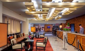 Ramada Plaza by Wyndham Bangkok Menam Riverside