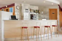 Holiday Inn Express Madrid - Rivas Hotels in Campo Real