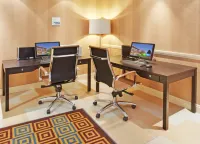 Holiday Inn Express & Suites SANTA CRUZ by IHG - Business