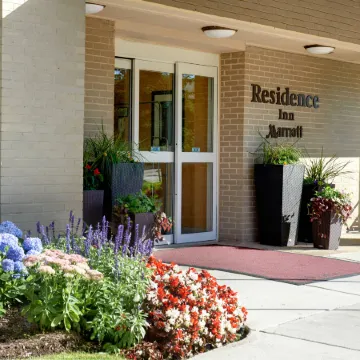 Sonesta ES Suites Detroit Warren