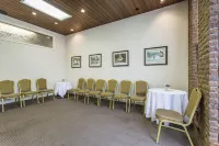 Quality Inn & Suites Downtown Hotels in Charlottetown