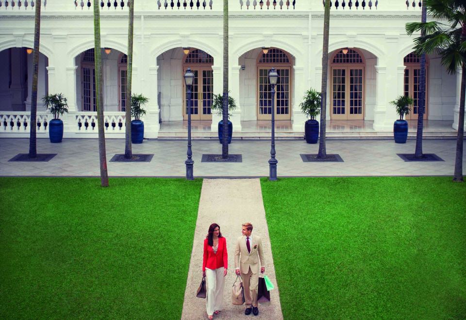 래플스 싱가포르의 고전적인 스위트룸 내부