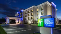 Holiday Inn Express & Suites Stroudsburg-Poconos Hotels near Crossroads Mall of the Poconos