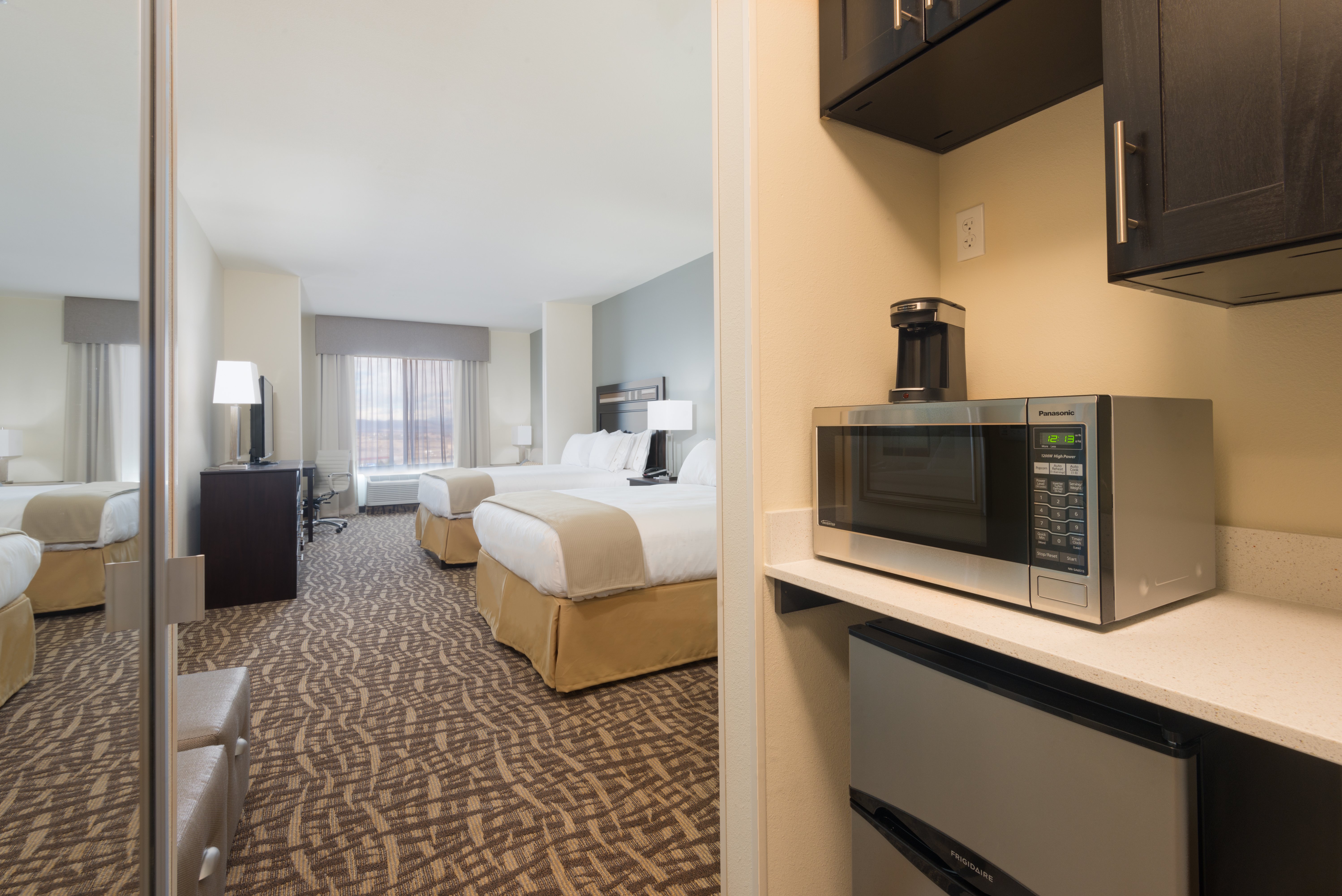 Holiday Inn Express & Suites Denver South - Castle Rock, an Ihg Hotel