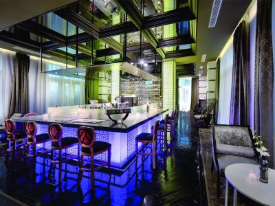 バー ホテル ロイヤル ホイアン Mギャラリーの写真