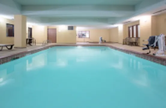 Holiday Inn Express & Suites LAS VEGAS by IHG