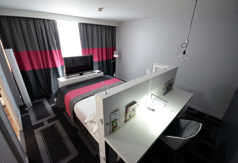 Holiday Inn Dijon Toison d'or, an IHG Hotel-Dijon Updated 2023 Room  Price-Reviews & Deals | Trip.com