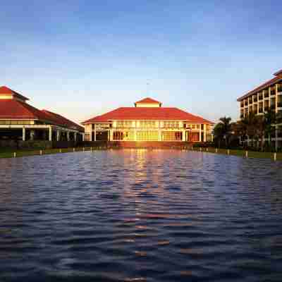 Pullman Danang Beach Resort Hotel Exterior