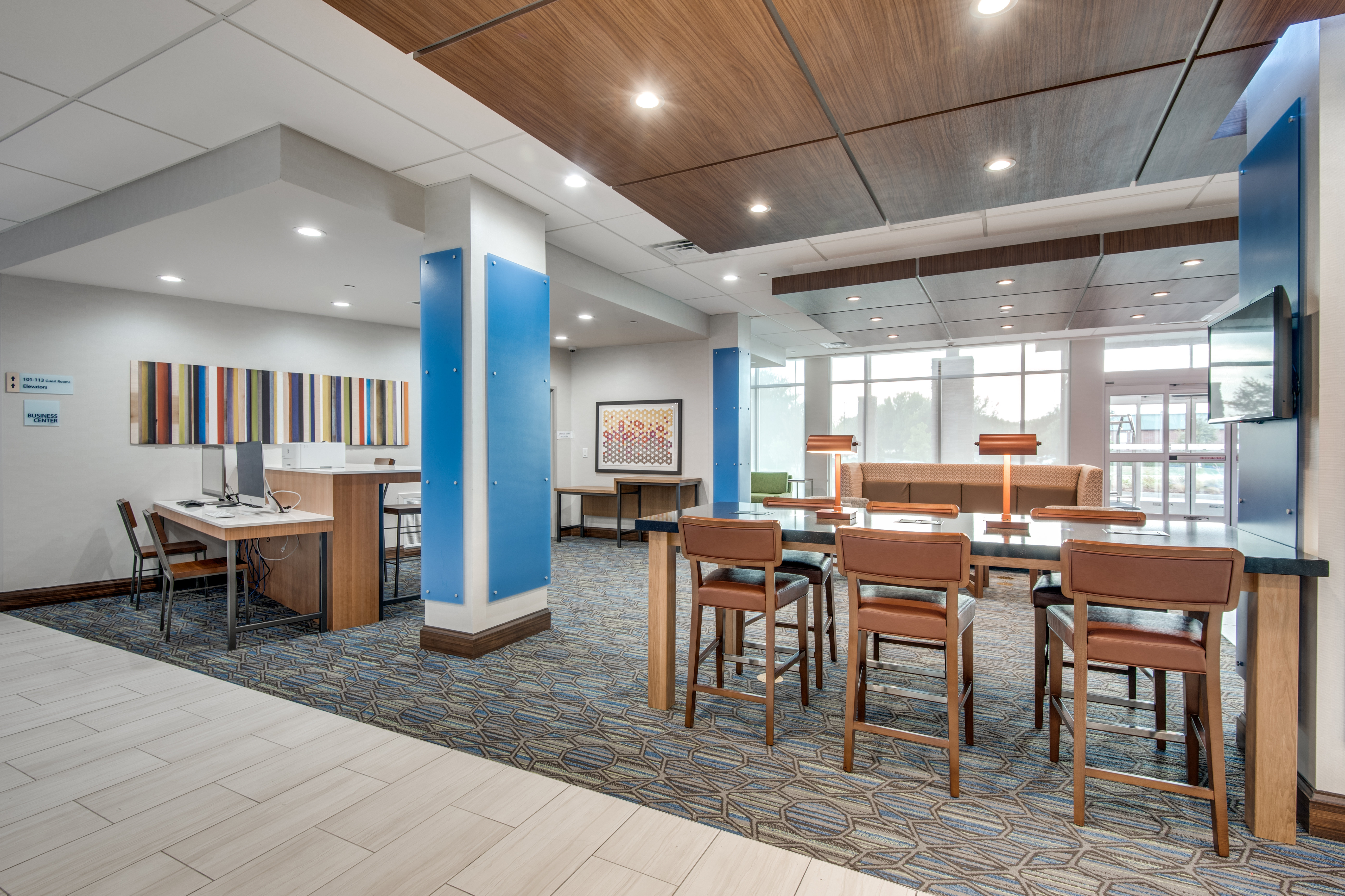 Holiday Inn Express & Suites Dallas North - Addison, an Ihg Hotel